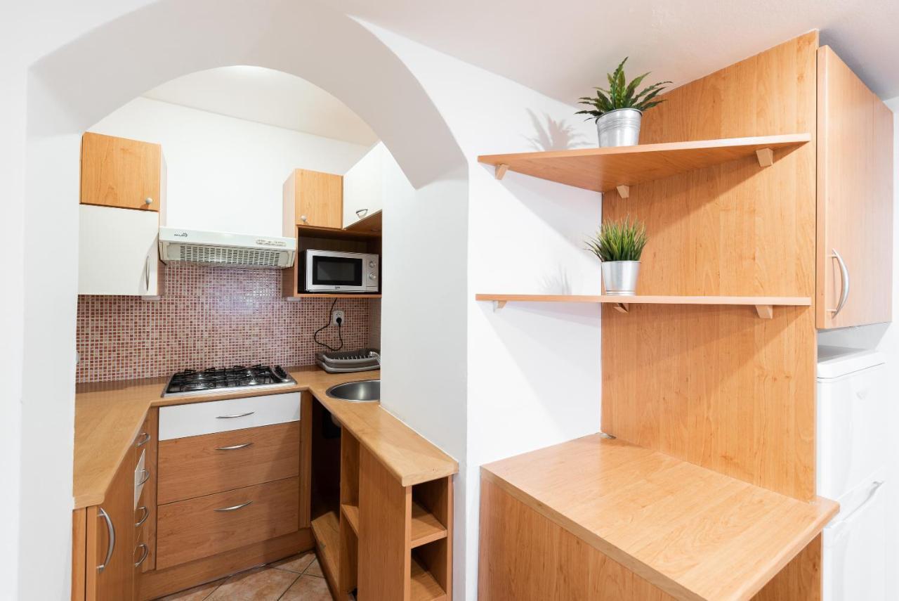 Budget Reznicka Apartment Praha Eksteriør bilde