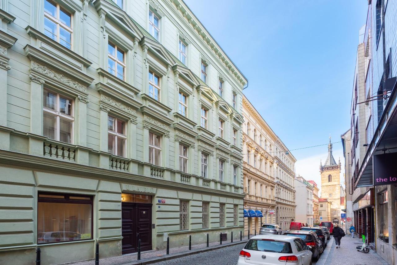Budget Reznicka Apartment Praha Eksteriør bilde
