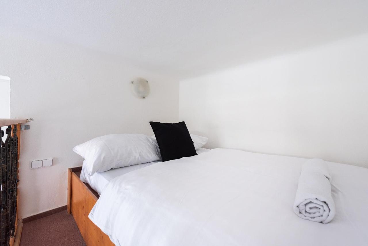 Budget Reznicka Apartment Praha Eksteriør bilde